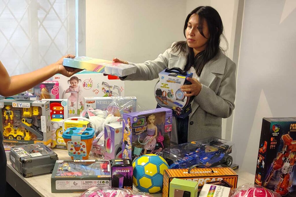 entrega-regalos-villavicencio 1